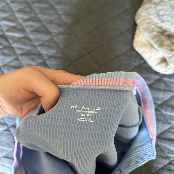 tee - Picture 2 of 2